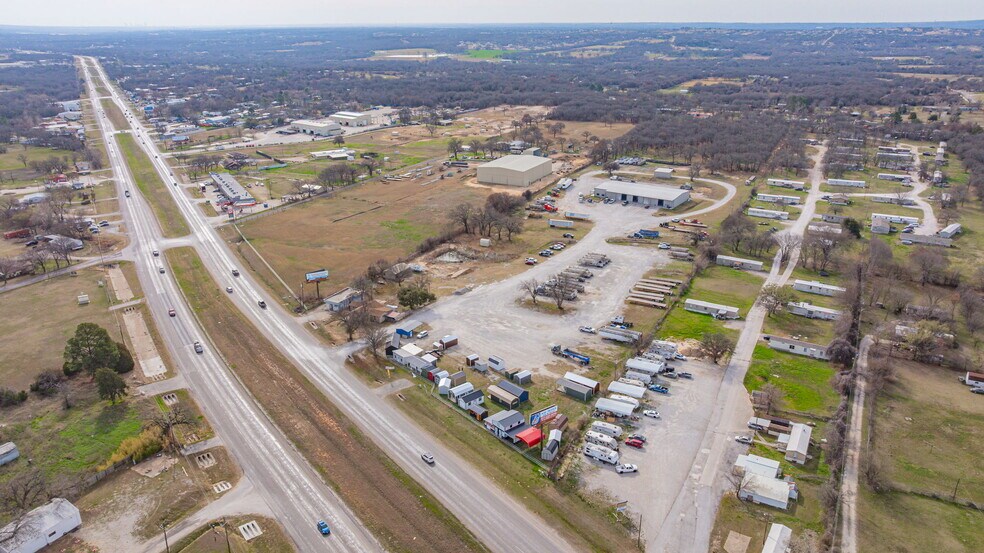 More Photos Of 4610 E Highway 199, Springtown General Retail For Sale