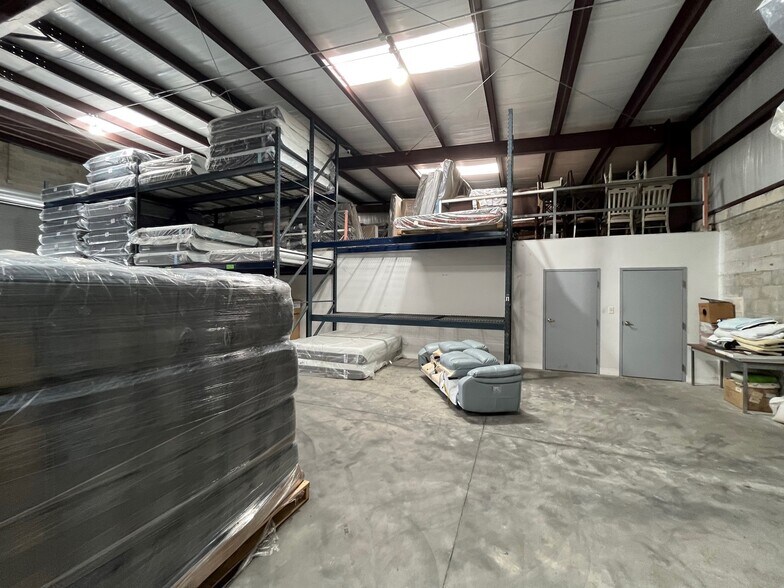 More Photos Of 8710 E Broadway Ave, Tampa Unknown For Lease