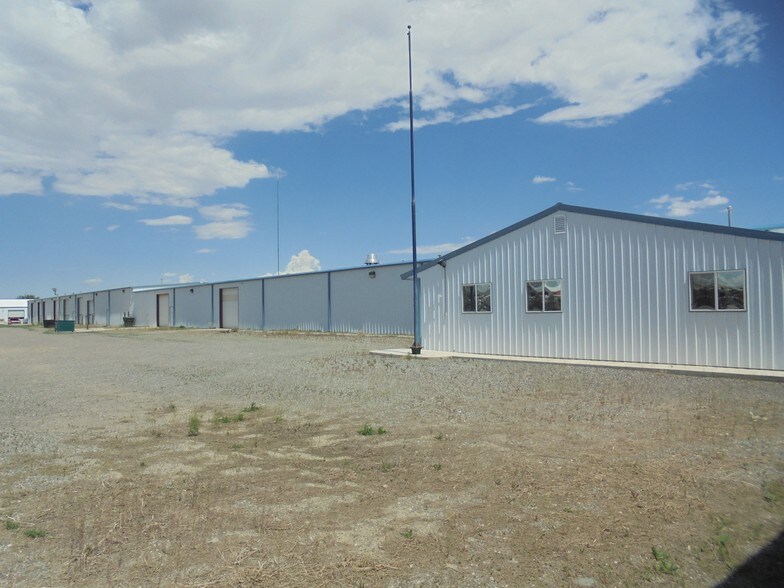 Primary Photo Of 415 Alan Rd, Powell Distribution For Lease