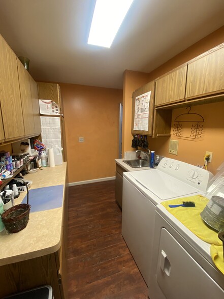 More Photos Of 8009 N McKinley Rd, Flushing General Retail For Sale