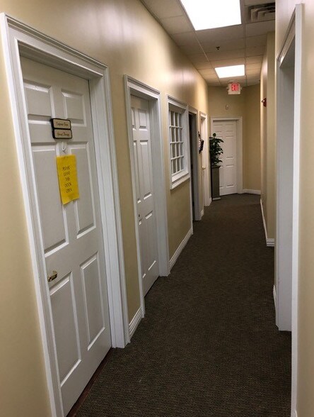 More Photos Of 1637 Athens Hwy, Grayson Office For Sale