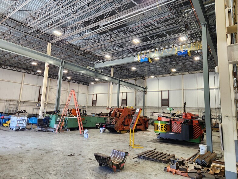 More Photos Of 6551 Moffett Rd, Mobile Industrial For Lease