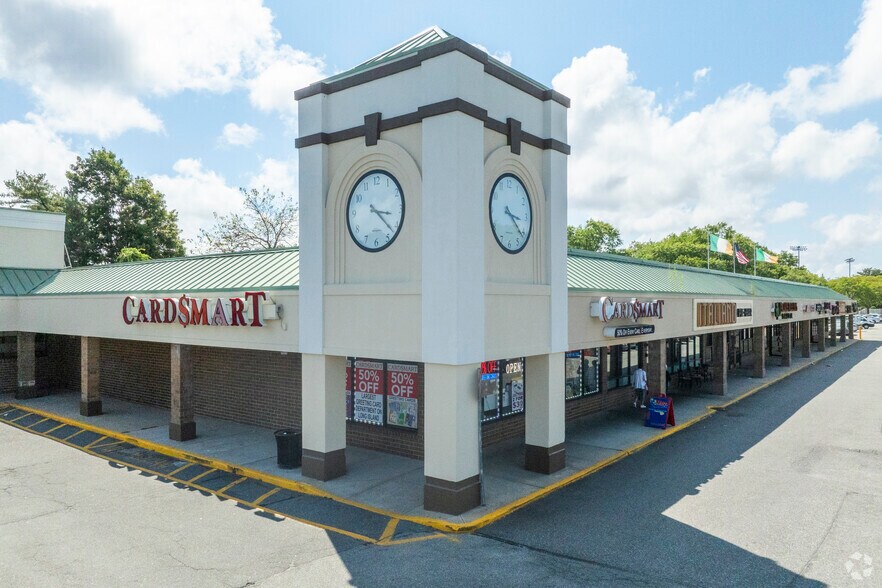 More Photos Of 3950-3990 Hempstead Tpke, Levittown Unknown For Lease