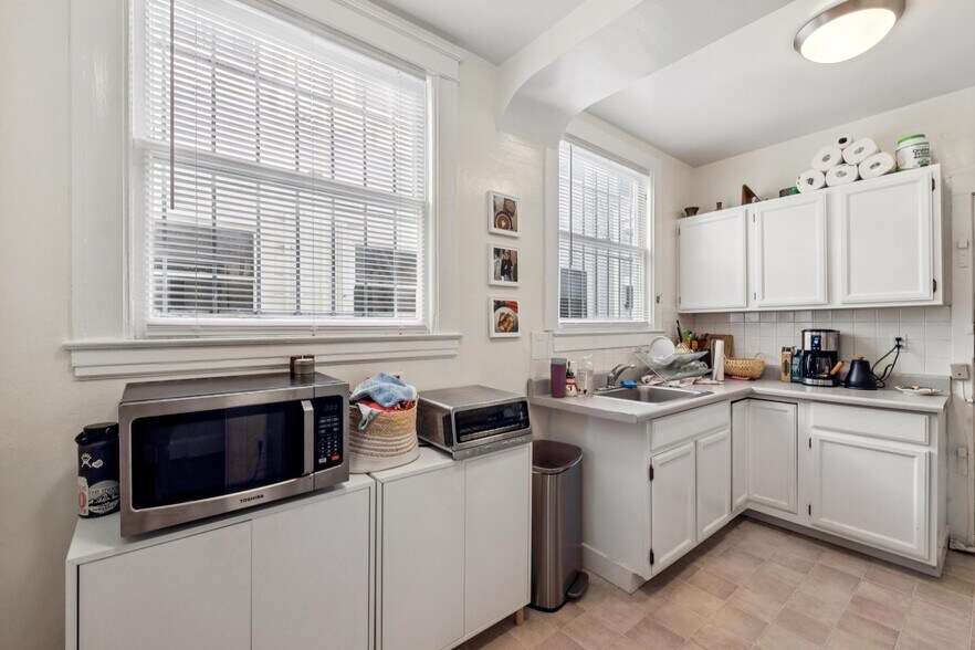 More Photos Of 1215 Oak St, San Francisco Apartments For Sale