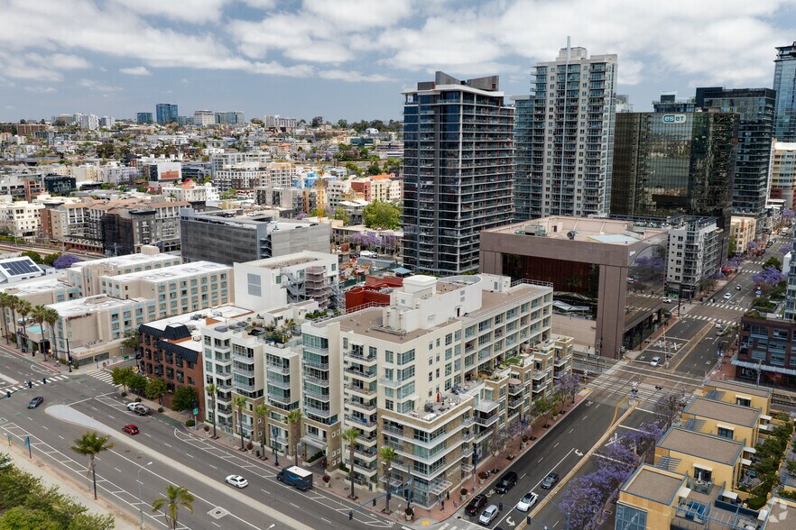More Photos Of 868 W Ash St, San Diego Apartments For Lease