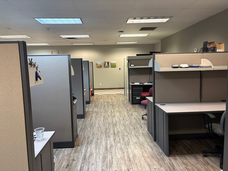 More Photos Of 670 Crossover Rd, Tupelo Medical For Lease