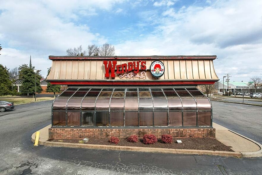 Primary Photo Of 2200 E Laburnum Ave, Richmond Fast Food For Lease
