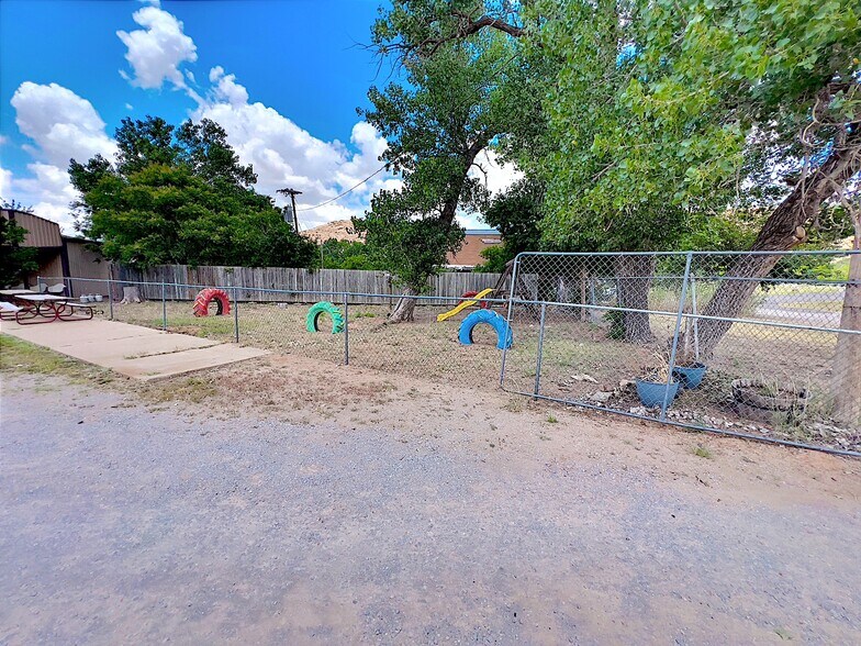 More Photos Of 14683 OK-44A, Lone Wolf Amusement Park For Sale