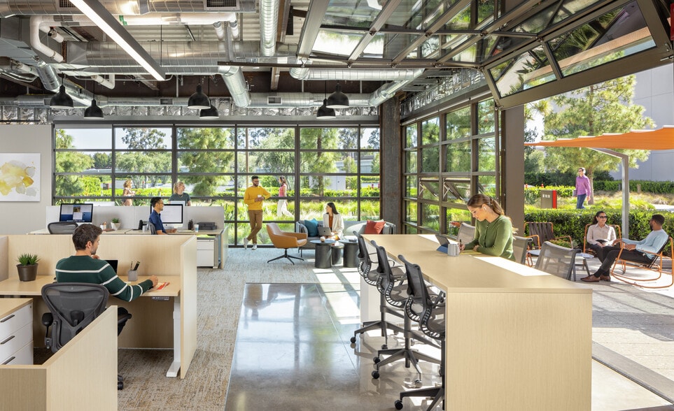 More Photos Of 140 Progress, Irvine Loft Creative Space For Lease