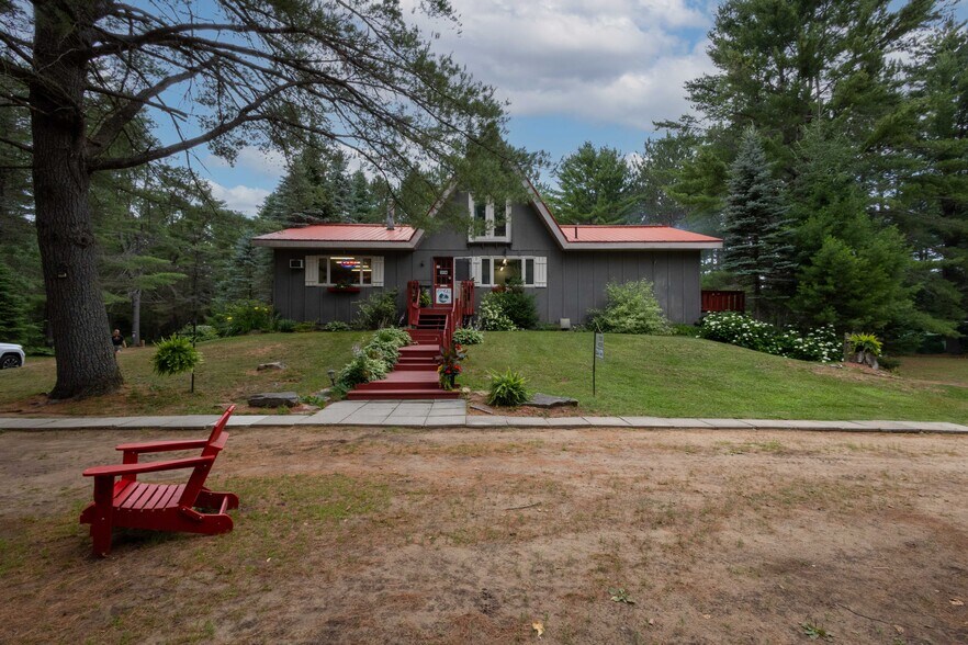 More Photos Of 2883 HWY-60, Dwight Trailer Camper Park For Sale
