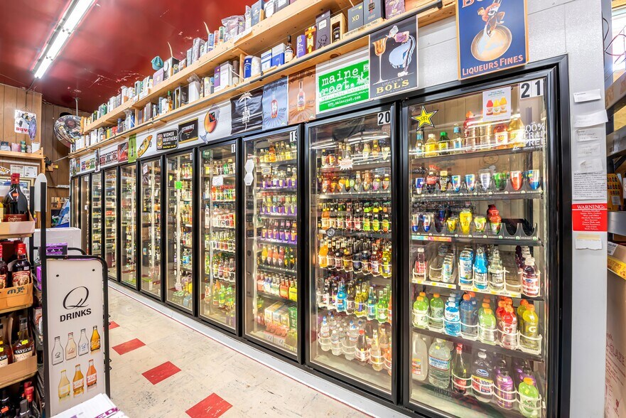 More Photos Of 1399 University Ave, Berkeley General Retail For Sale