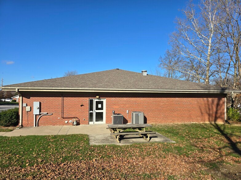 More Photos Of 2 Depot St, Greencastle Medical For Sale