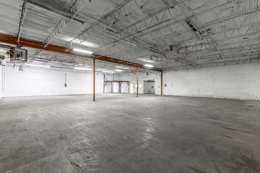 More Photos Of 360 Carbondale Rd SW, Dalton Warehouse For Sale