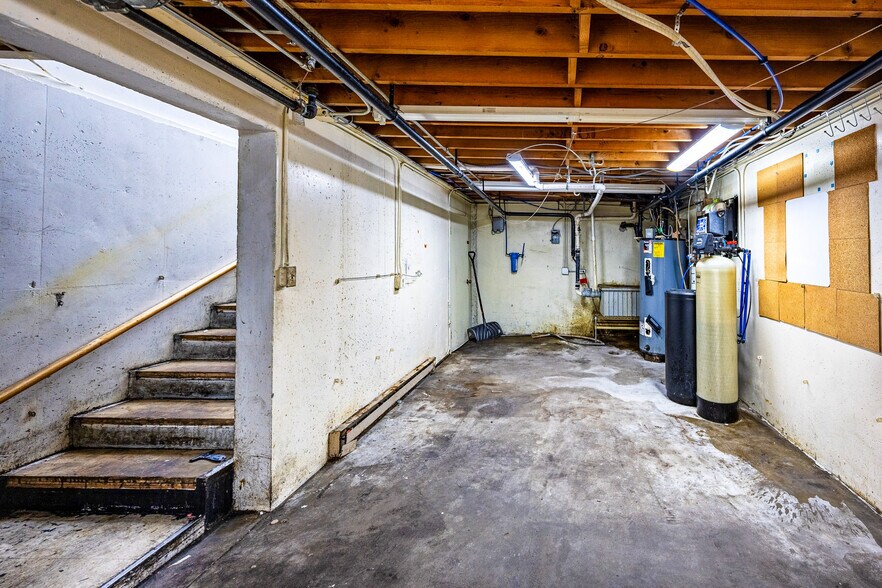 More Photos Of 1457 South St, Wheatland Fast Food For Lease