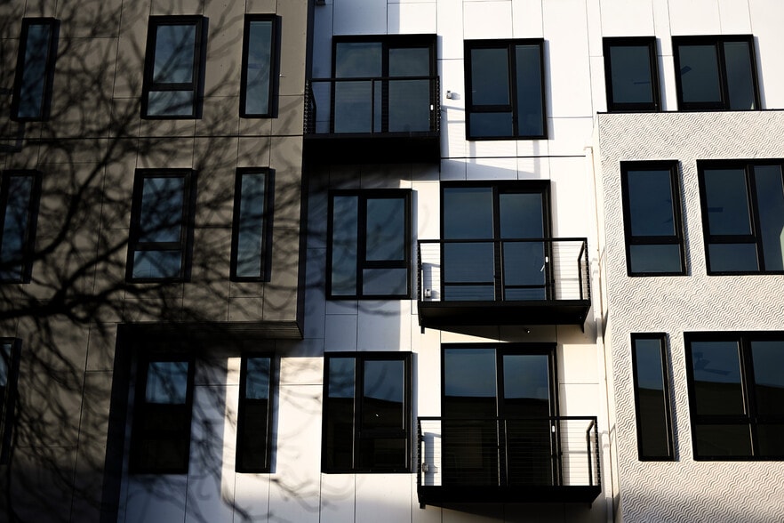 More Photos Of 1477 NE Alberta St, Portland Apartments For Lease