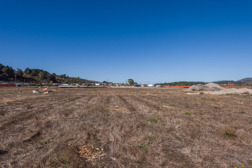 More Photos Of 380 Airport Street, Half Moon Bay Land For Sale