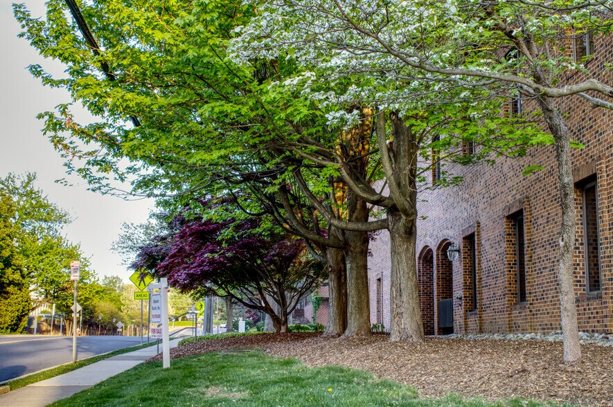 More Photos Of 10521 Judicial Dr, Fairfax Medical For Sale