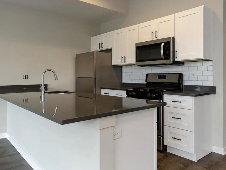 More Photos Of 2325 S California Ave, Chicago Apartments For Sale