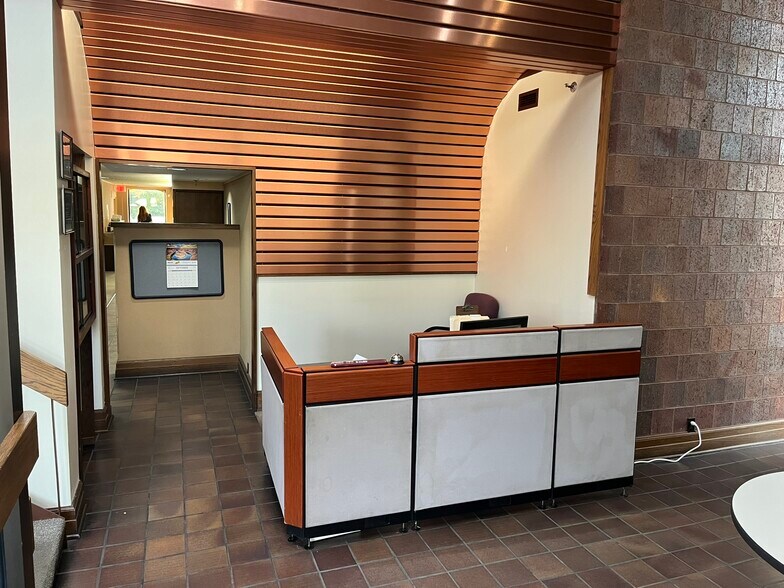 More Photos Of 1810 Clover Rd, Mishawaka Industrial For Sale