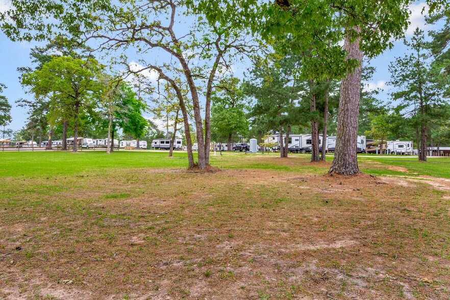 More Photos Of 16789 Butera Rd, Magnolia Trailer Camper Park For Sale
