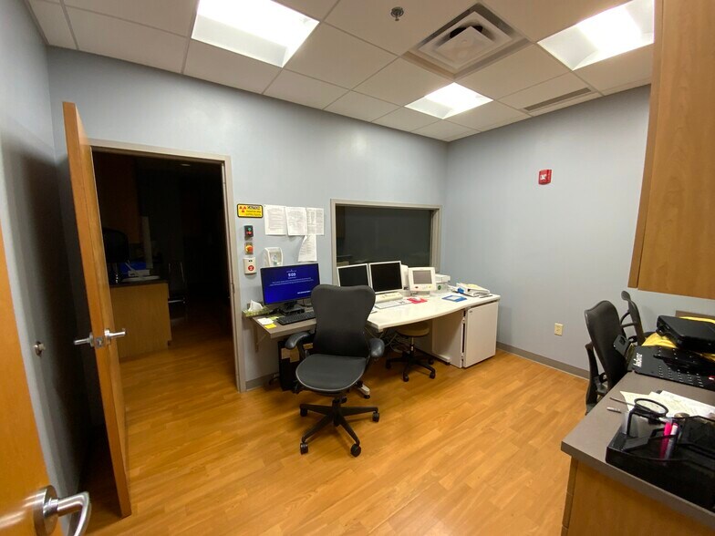 More Photos Of 4126 N Holland Sylvania Rd, Toledo Medical For Lease