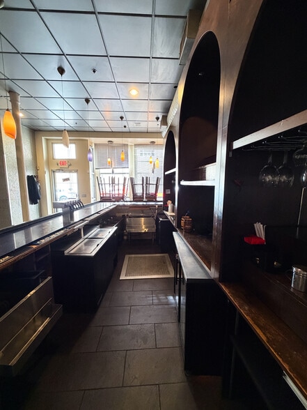 More Photos Of 47 Elm St, New Haven Office For Sale