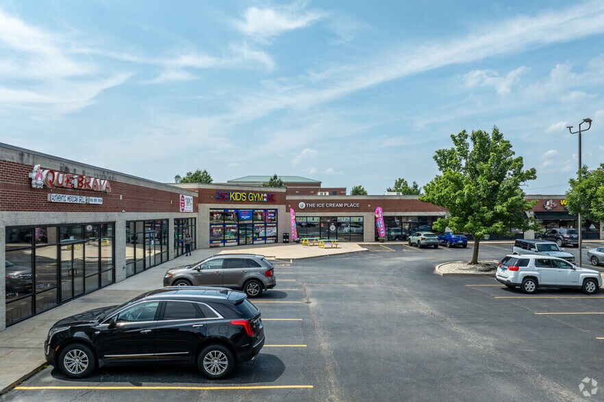 More Photos Of 1411-1475 Veterans Pky, Yorkville Unknown For Lease