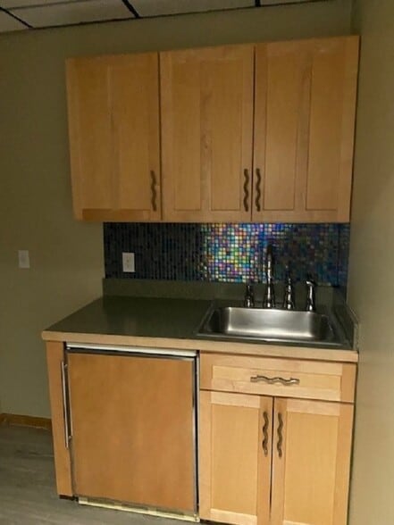 More Photos Of 1600 Candia Rd, Manchester Office For Lease