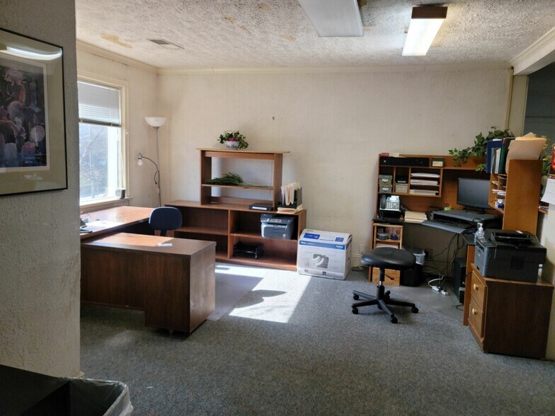 More Photos Of 1126 Ponce De Leon Ave, Atlanta Office For Sale