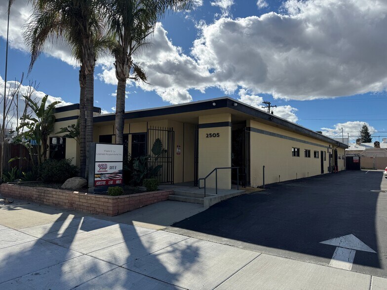 More Photos Of 2505 M St, Bakersfield Medical For Lease