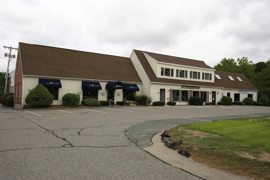 More Photos Of 15 Farrar Farm Rd, Norwell Freestanding For Lease