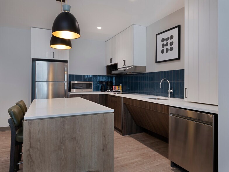 More Photos Of 50 Ponce de Leon St, Miramar Beach Hotel For Sale