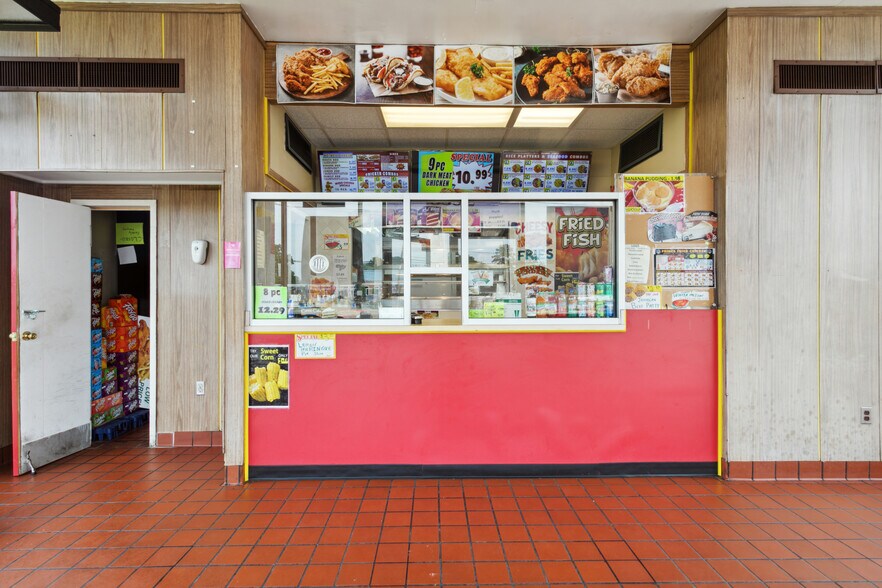 More Photos Of 3332 Victory Blvd, Portsmouth Fast Food For Sale