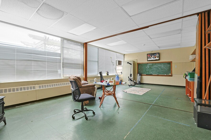 More Photos Of 311 Central Park Ave, Yonkers Specialty For Sale