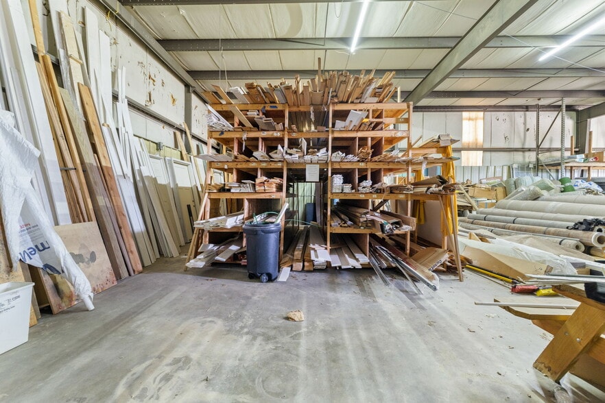 More Photos Of 728 N Main St, Emporia Auto Repair For Sale