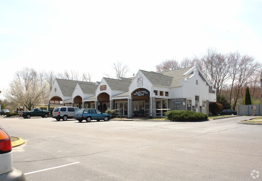 Primary Photo Of 391 Norwich Westerly Rd, North Stonington Storefront Retail Office For Lease