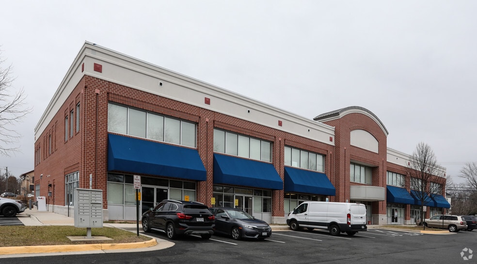 More Photos Of 20937 Ashburn Rd, Ashburn Office For Lease