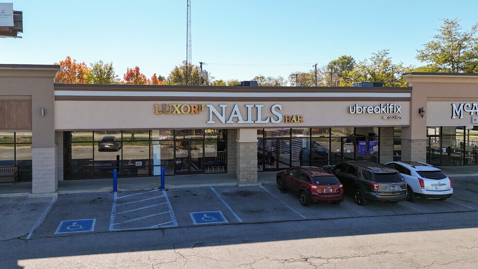 More Photos Of 2307-2375 Nicholasville Rd, Lexington Unknown For Lease