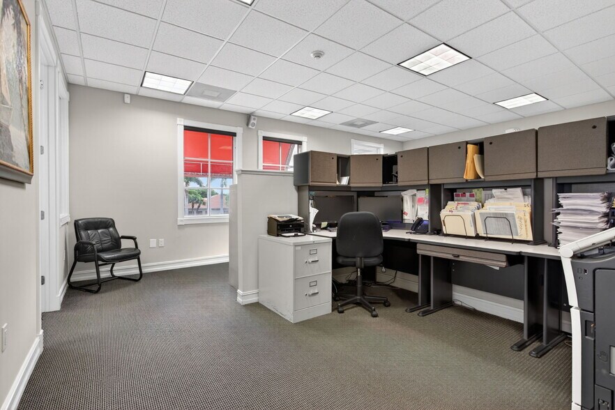 More Photos Of 5521 N University Dr, Coral Springs Office For Sale