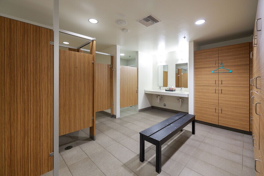 More Photos Of 1104 Highland Ave, Manhattan Beach Loft Creative Space For Sale