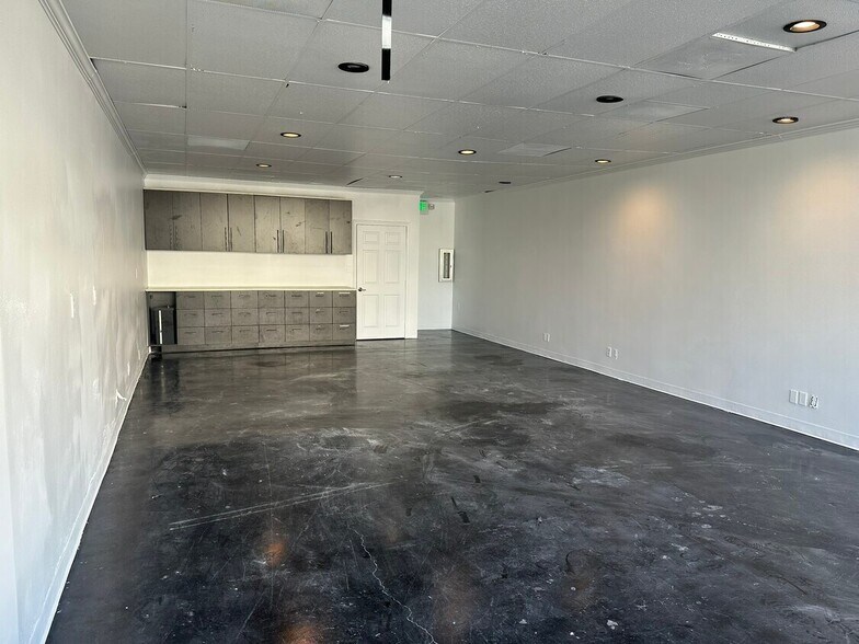 More Photos Of 14408 E Whittier Blvd, Whittier Office For Lease
