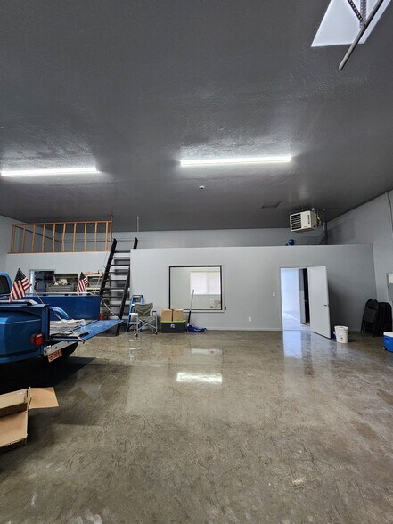 More Photos Of 6570 E 6th St, Prescott Valley Warehouse For Lease