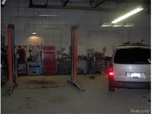 More Photos Of 517 Southfield Rd, Lincoln Park Auto Repair For Sale