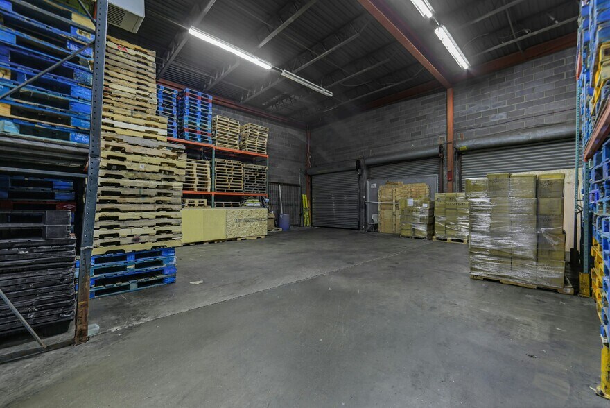More Photos Of 370 Bergen Ave, Kearny Warehouse For Lease