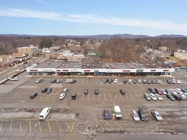 More Photos Of 170-172 S Main St, New City General Retail For Lease