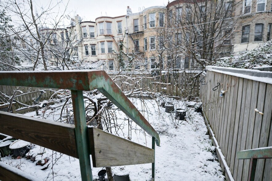 More Photos Of 1679 Gates Ave, Ridgewood Apartments For Sale