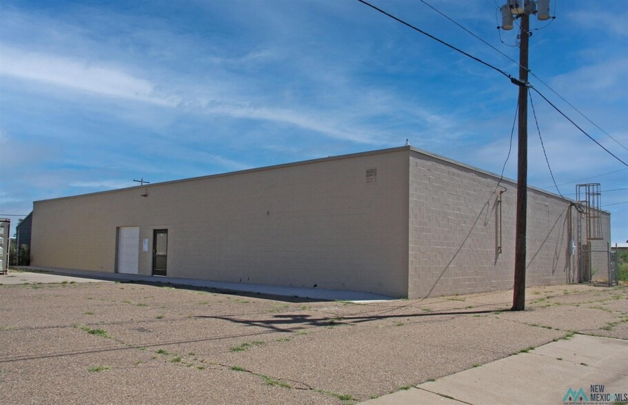 Primary Photo Of 601 Georgia St, Clovis Warehouse For Sale