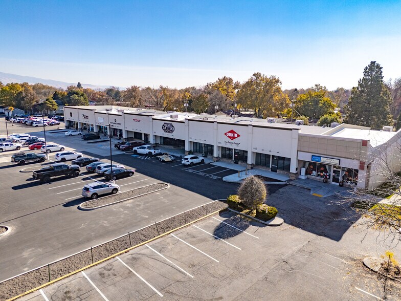 More Photos Of 6421-6517 W Ustick Rd, Boise Freestanding For Lease