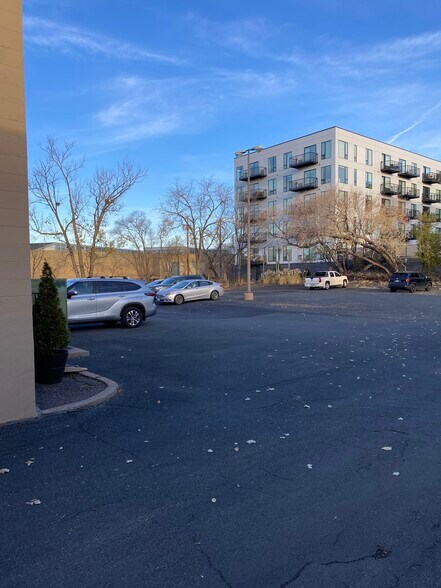 More Photos Of 2469 W University Ave, Saint Paul Office Residential For Sale