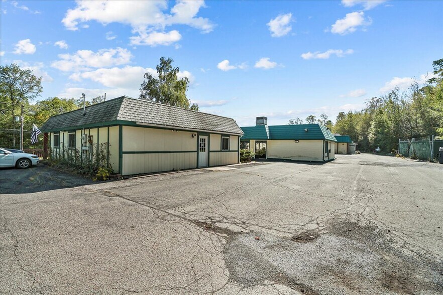 More Photos Of 635 Route 739, Lords Valley Freestanding For Sale